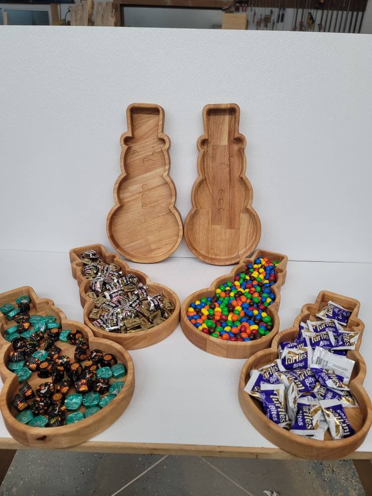 Hardwood snowman bowl