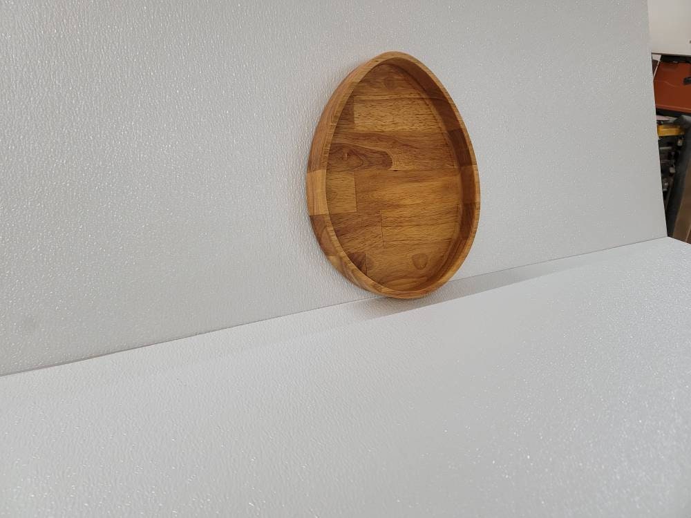Egg-shaped candy dish/ catch-all