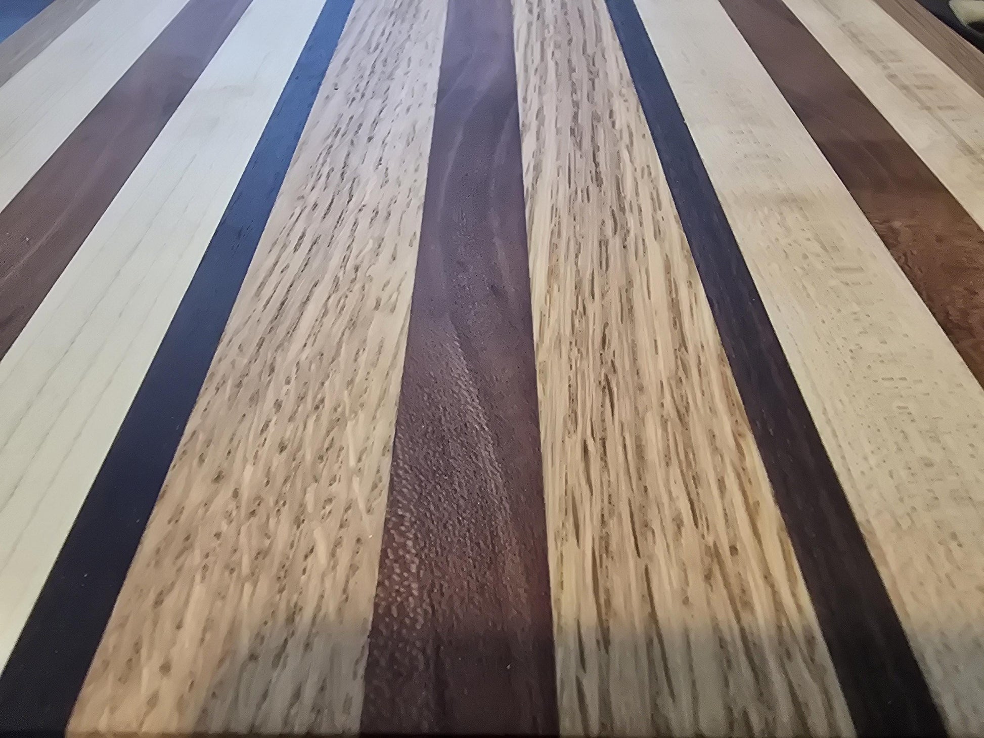 Mixed hardwood cutting board