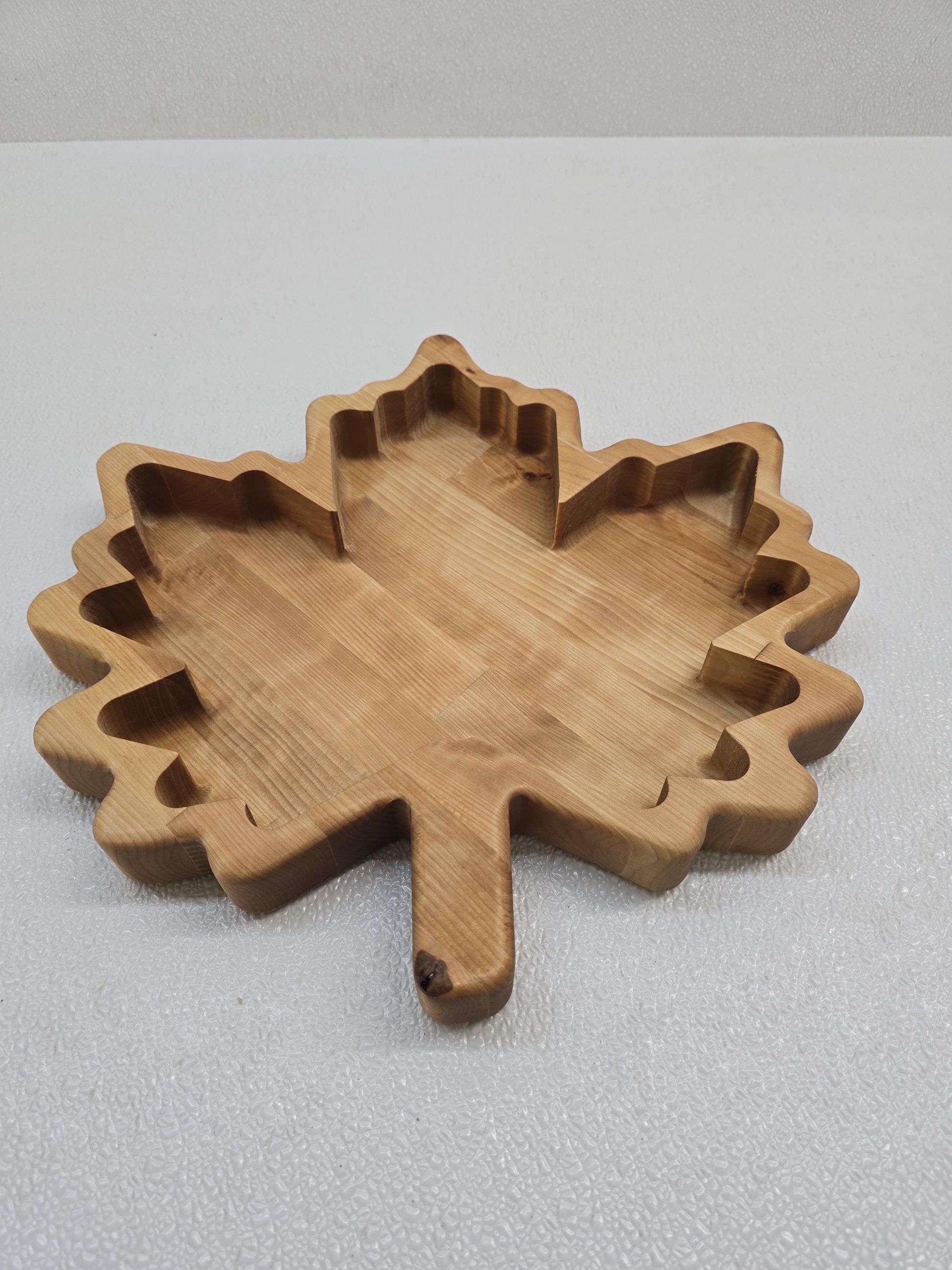 Maple leaf snack bowl