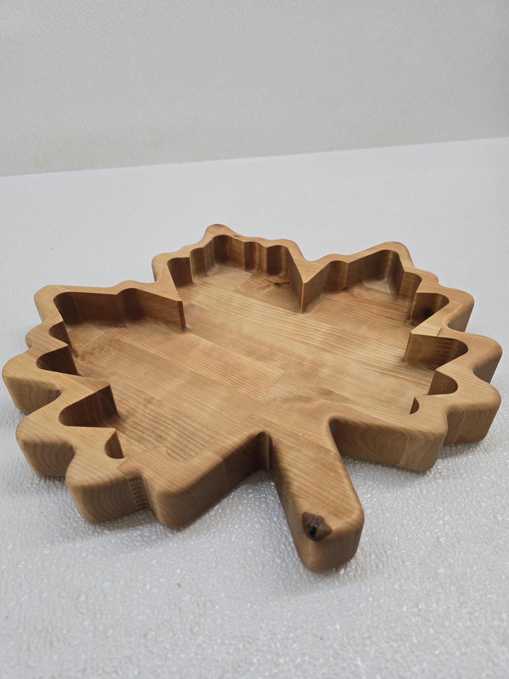 Maple leaf snack bowl