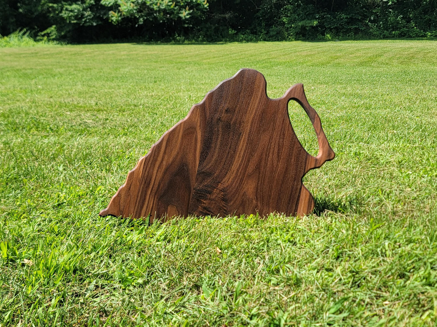 Arrowhead cutting board